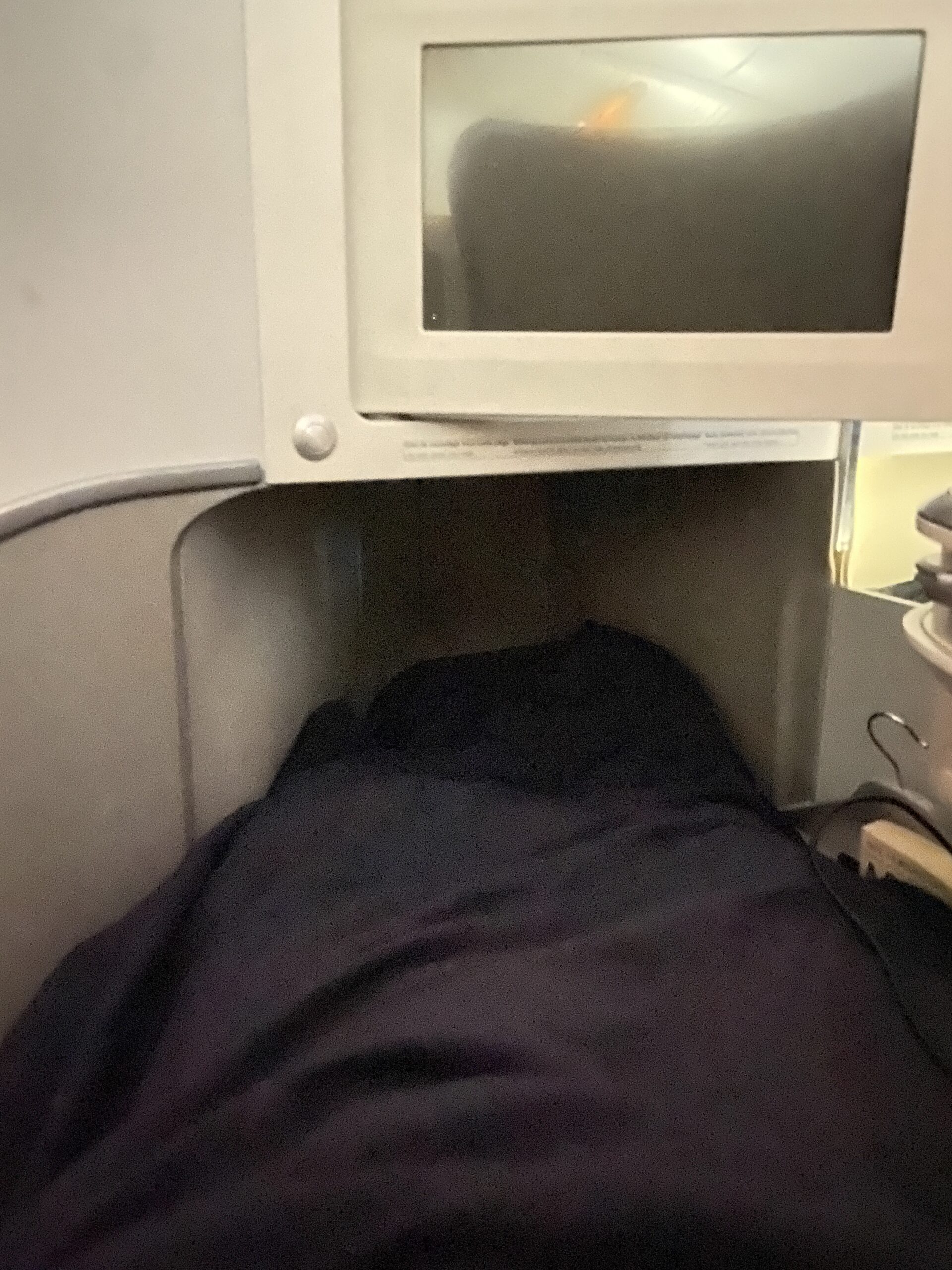 lie-flat bed