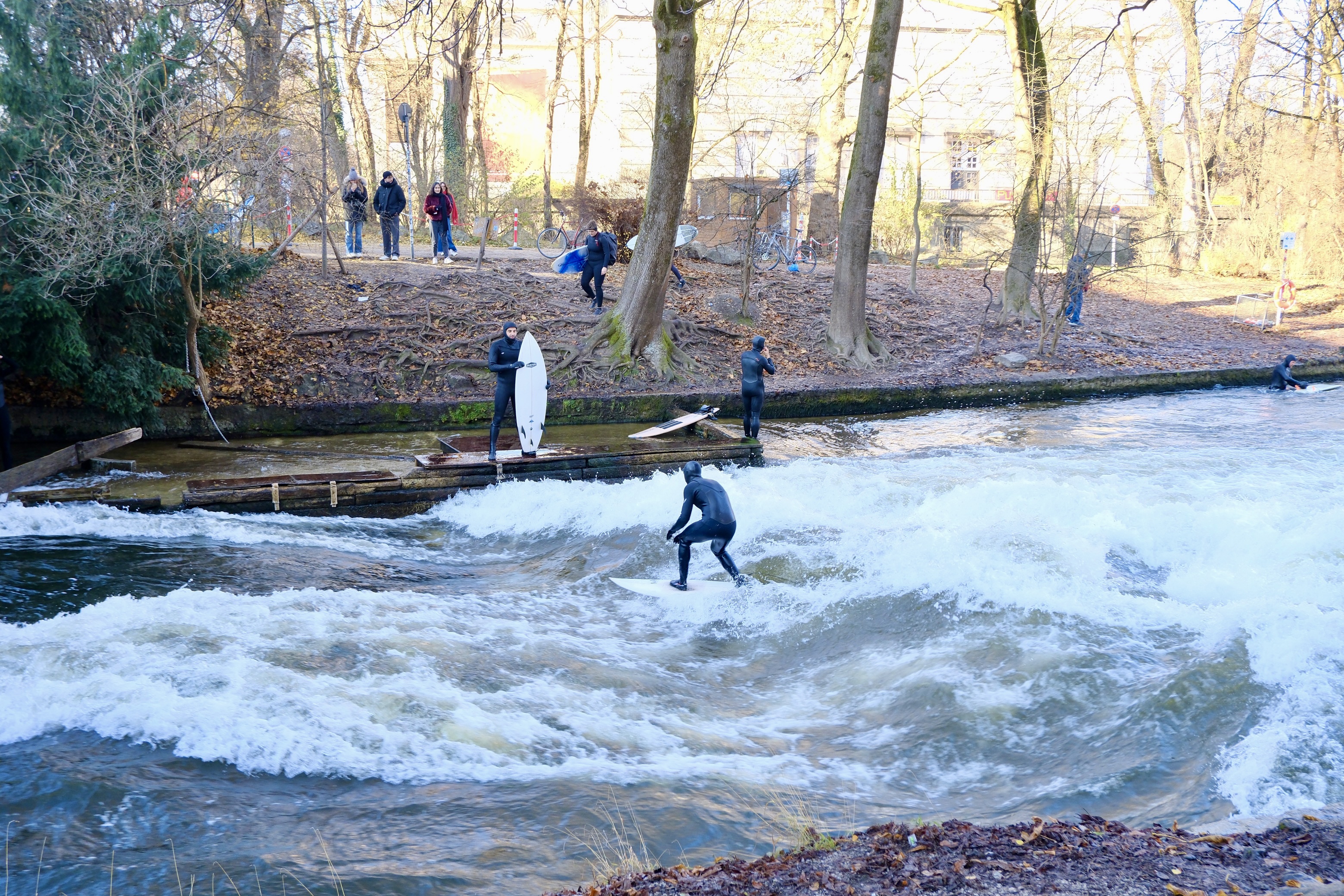 Eisbachwelle (man-made surfing river)