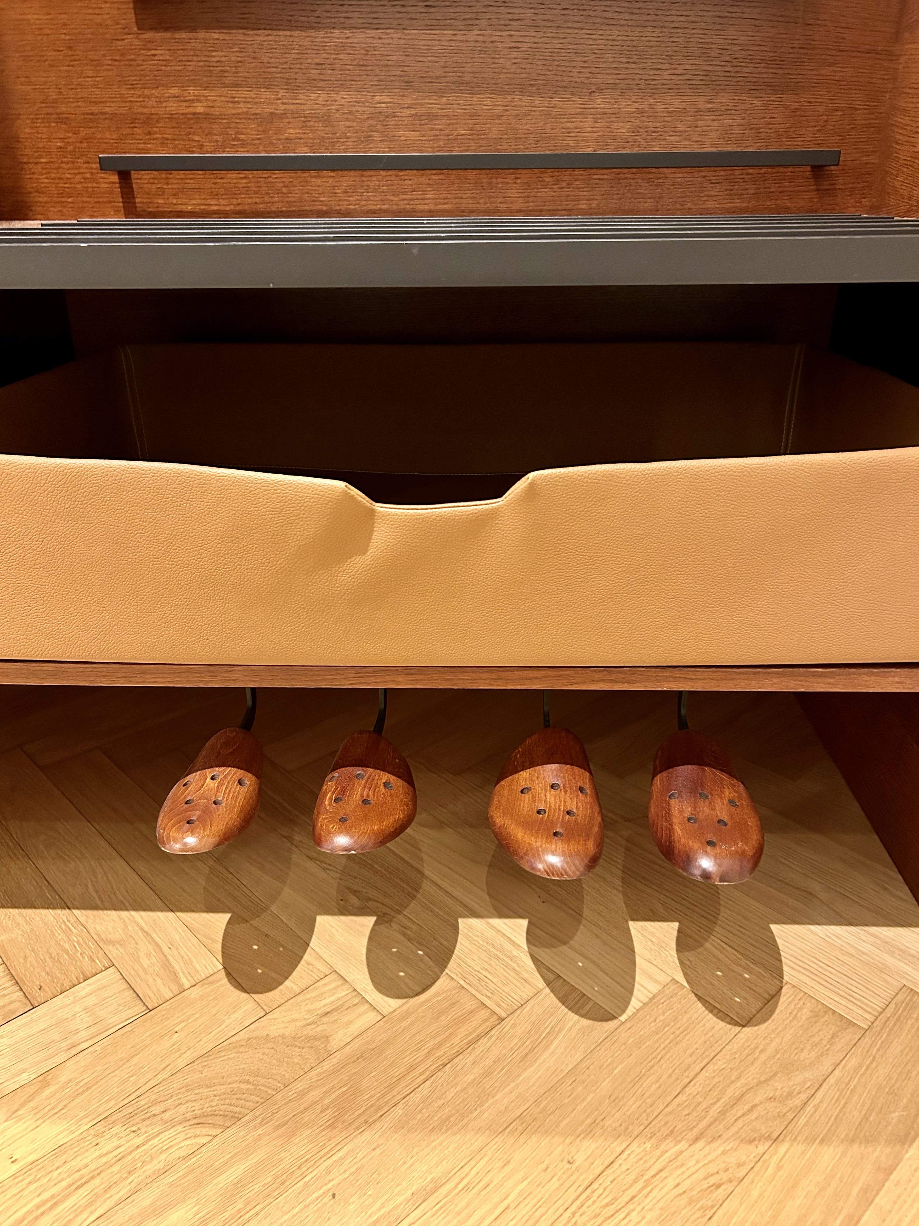 shoe molds