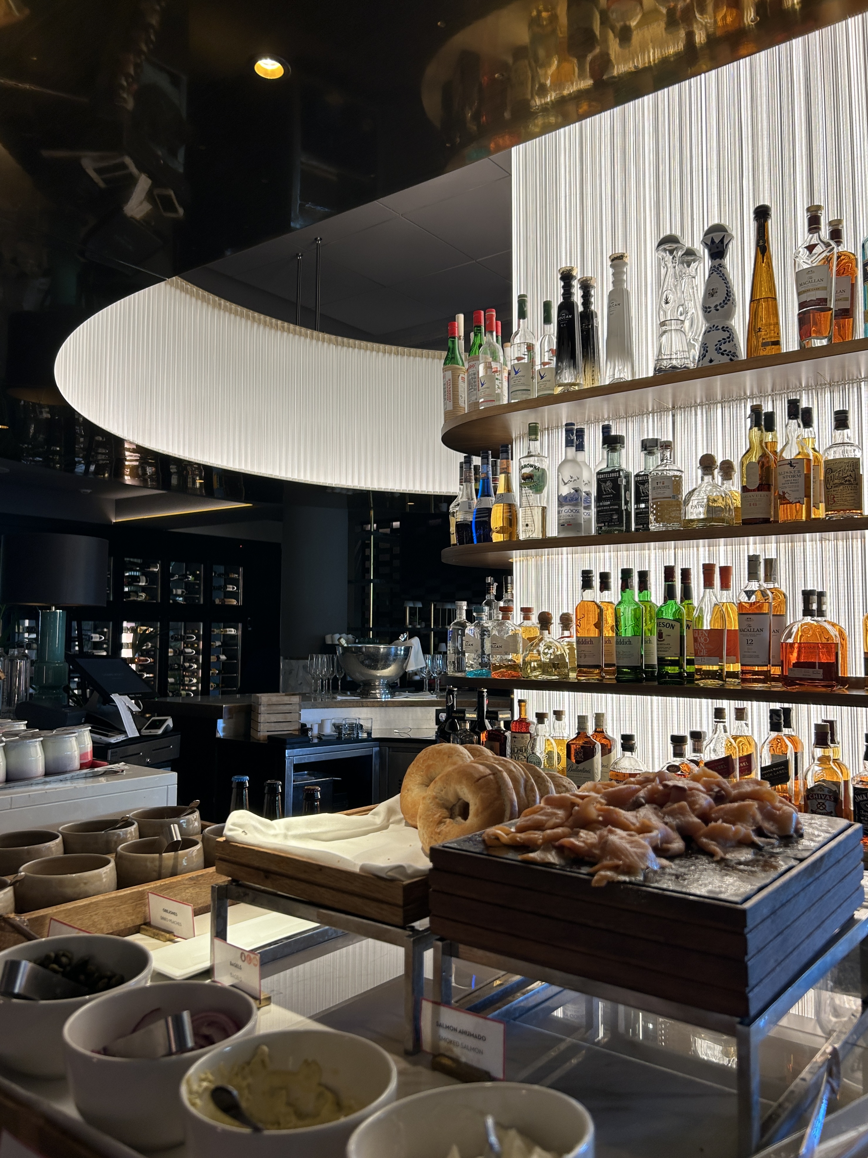 Breakfast Bar