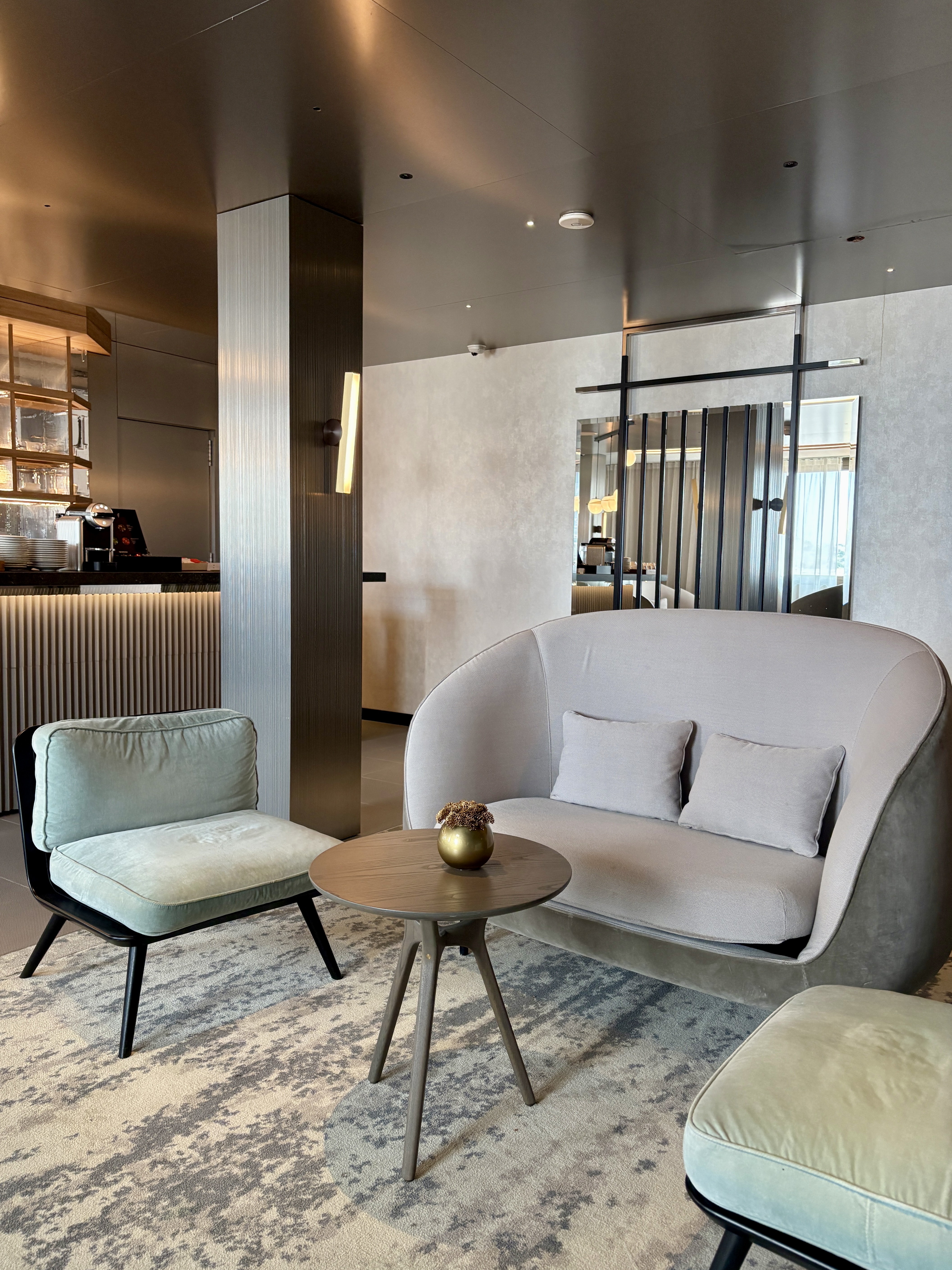 Lounge seating area
