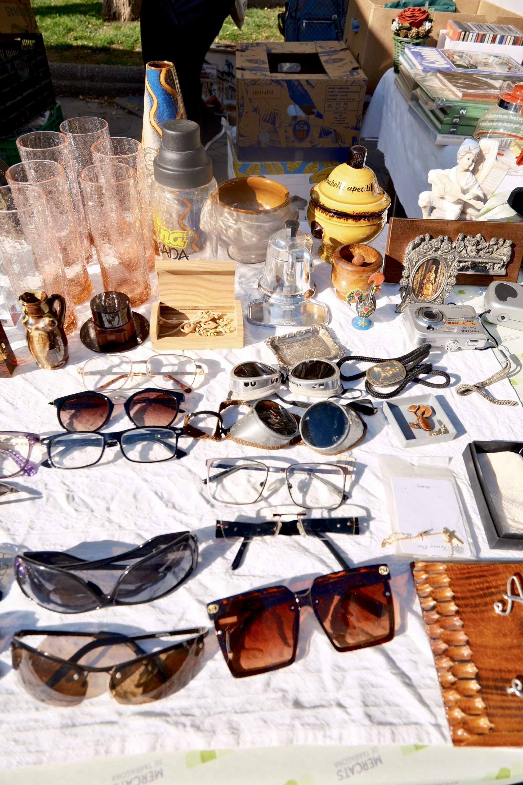 Friday antique market