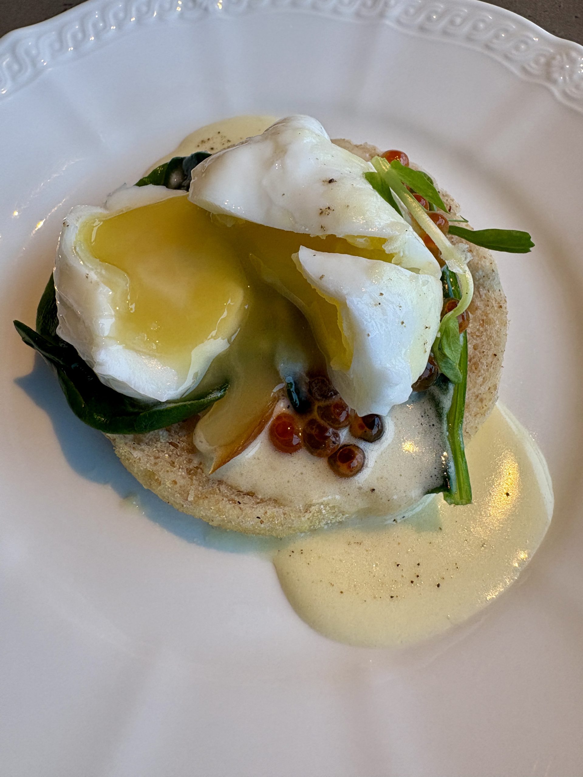 Salmon roe egg benedict