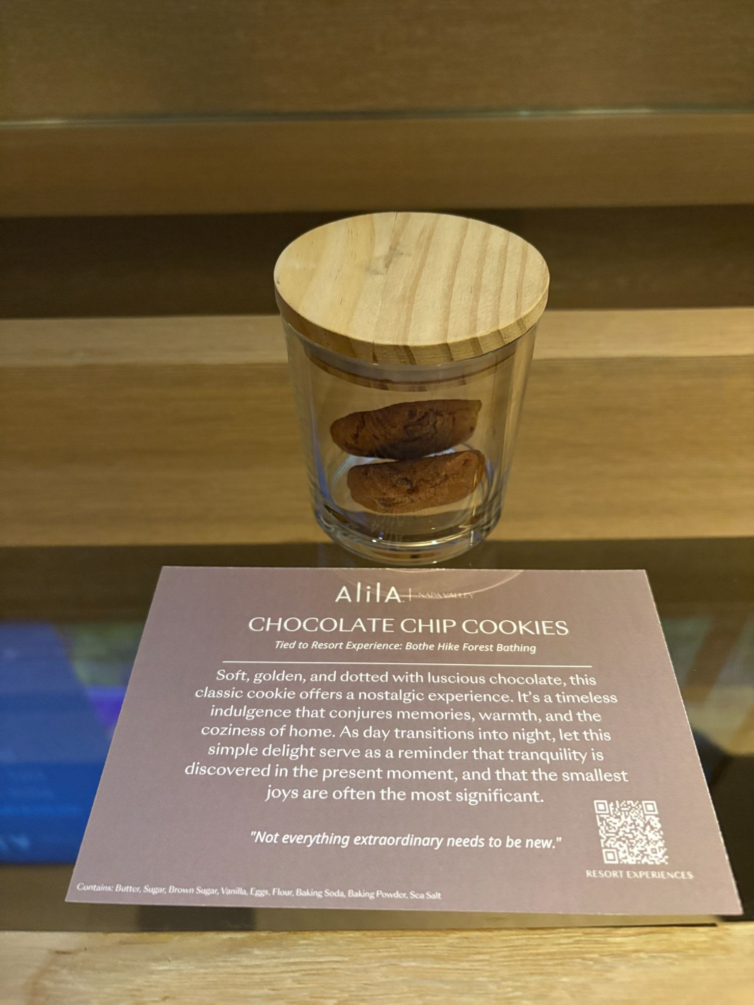 Turndown service left a glass jar of chocolate chip cookies