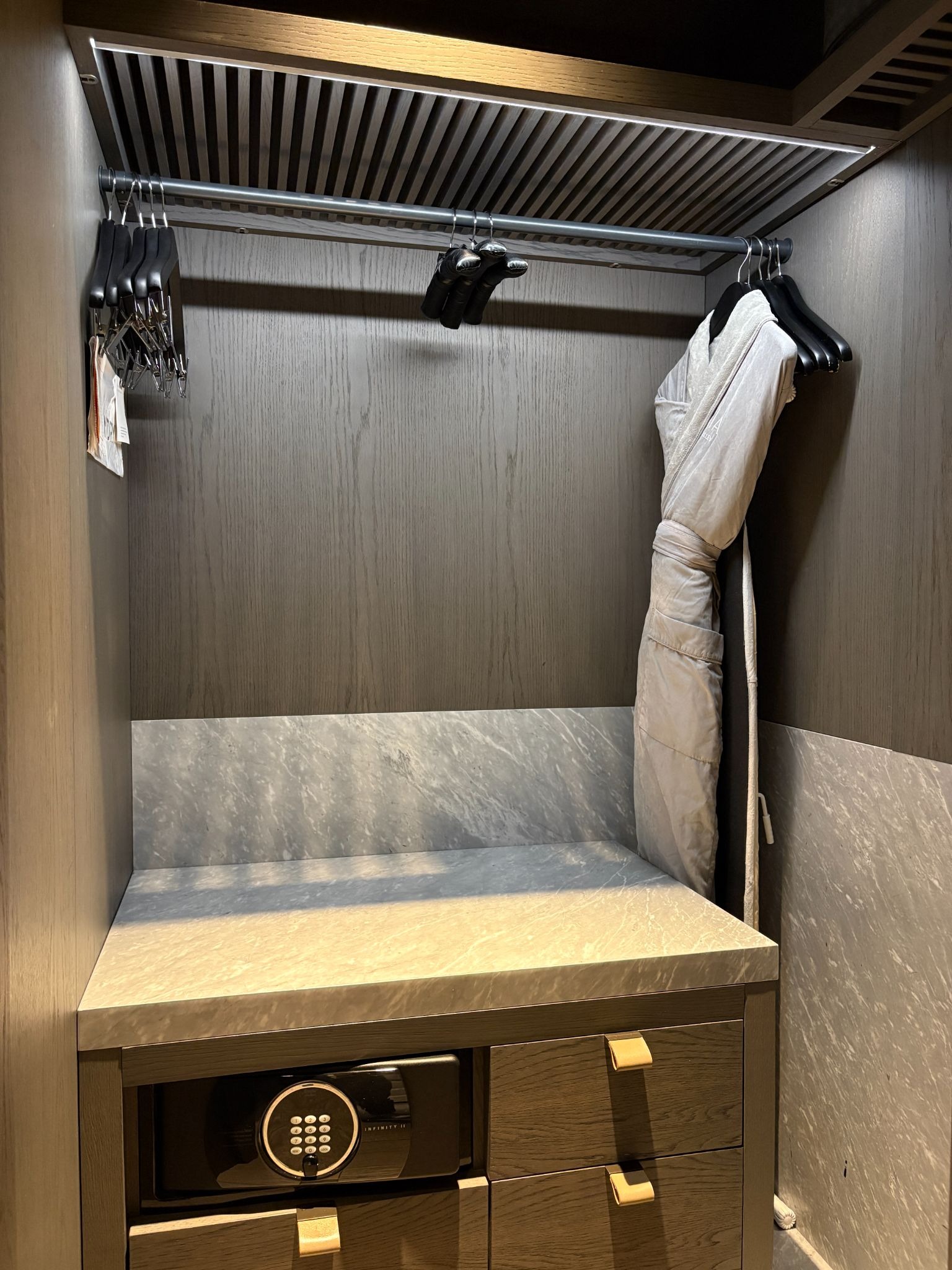 Closet nook next to the entrance hallway