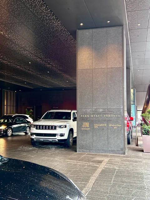 Park Hyatt Toronto Porte Cochere Yorkville