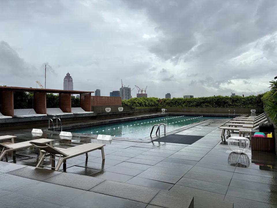 Incredible rooftop swimming pool