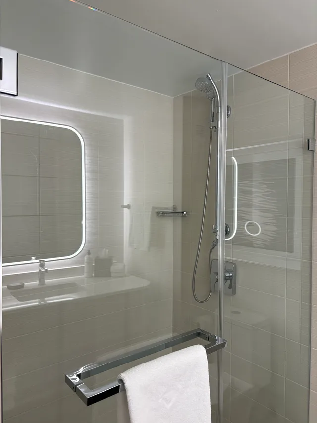 Pick Day1 Bathroom Shower 7199