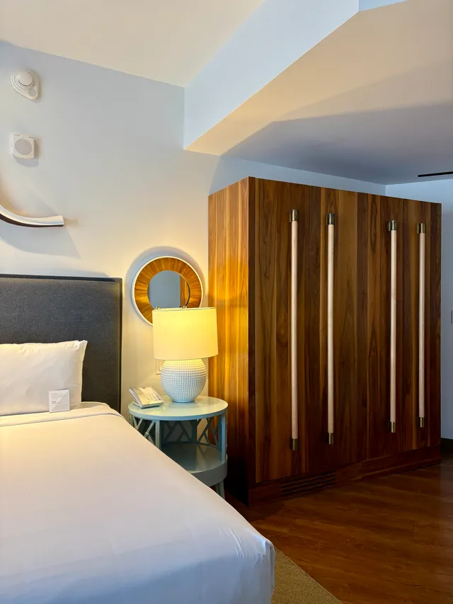 Hotel room - closet