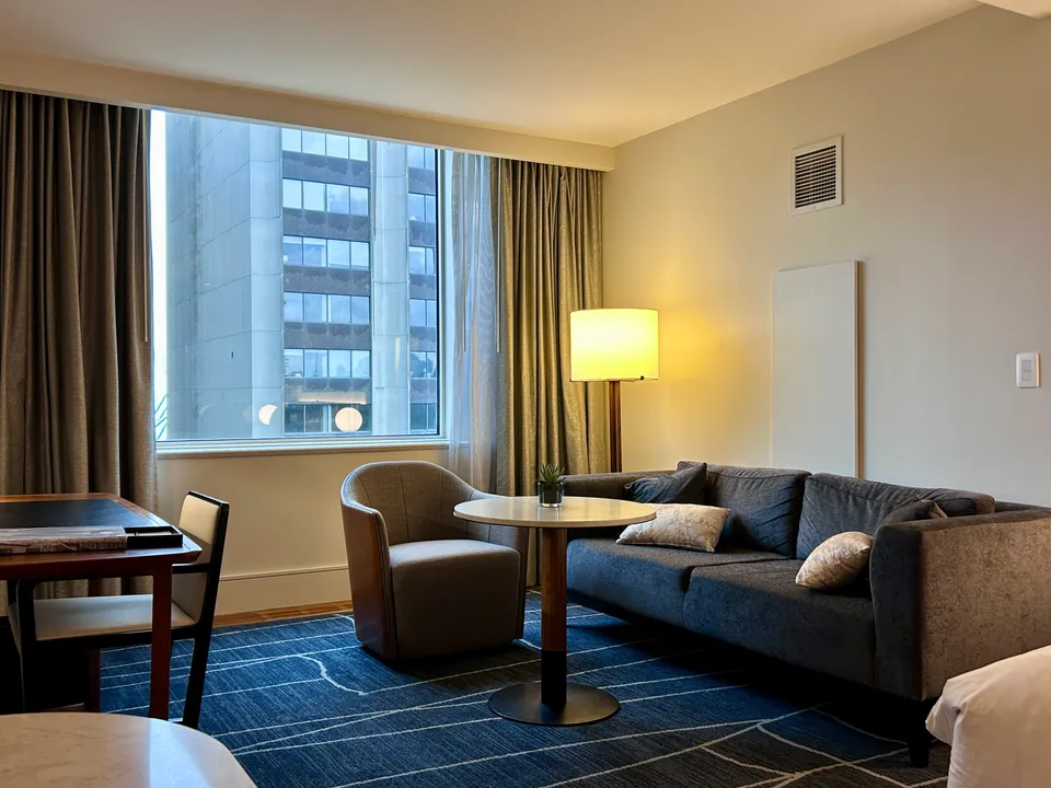 Park Hyatt Toronto King Deluxe Seating Area Yorkville
