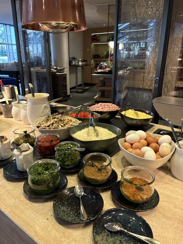 Omelete station