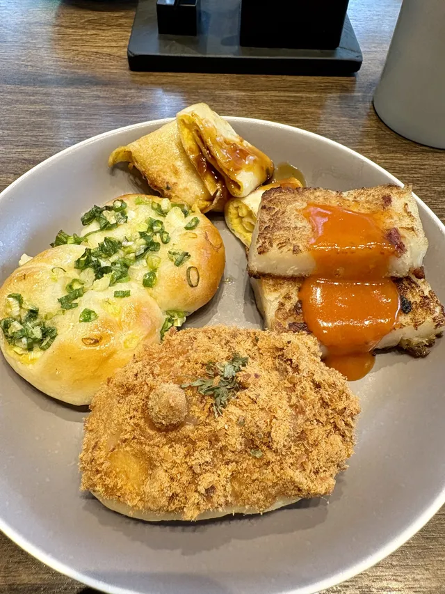 Full plate of breakfast food!
