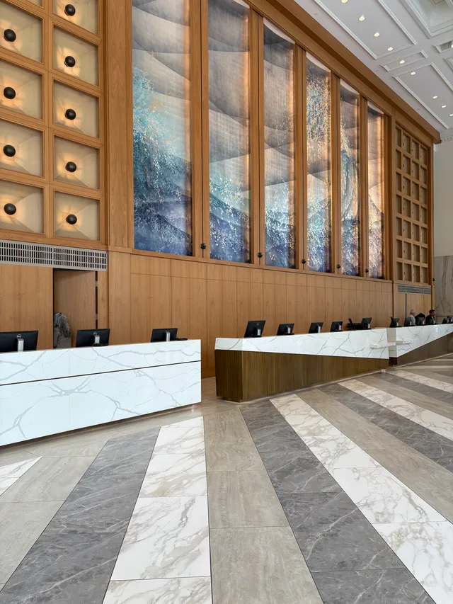 Day2 Lobby Wavewalldaytime 7248