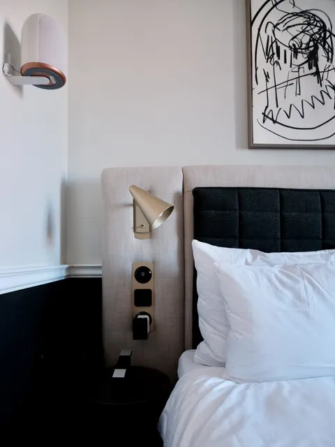 Villa Copenhagen Room Headboard Controls