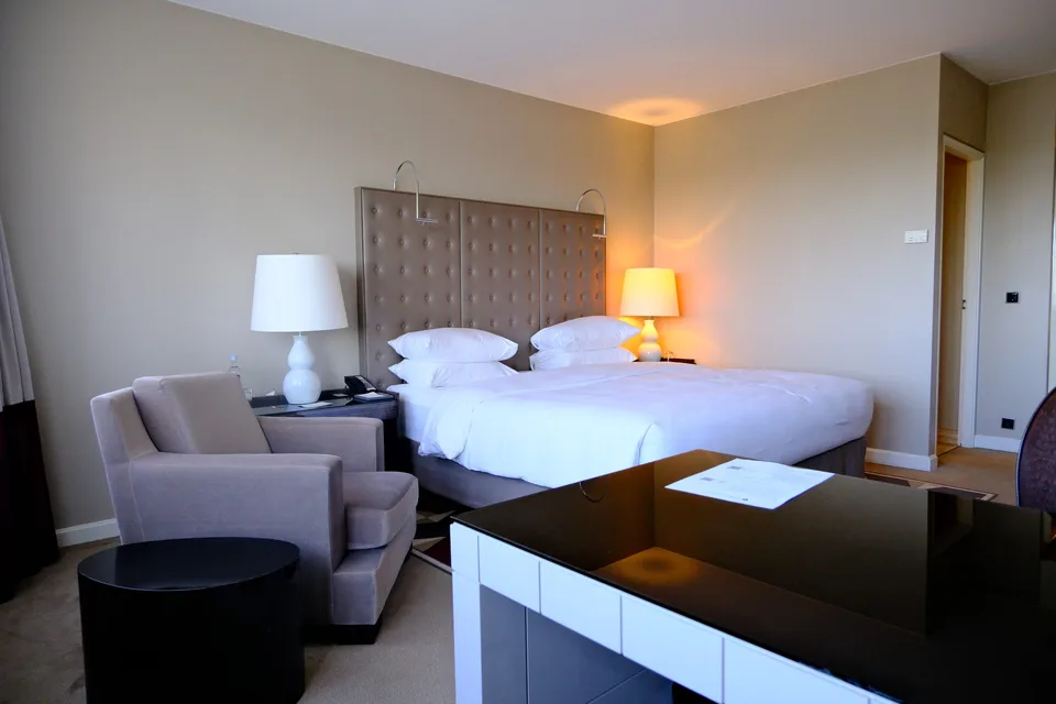 Wide pan of the King Bed hotel room